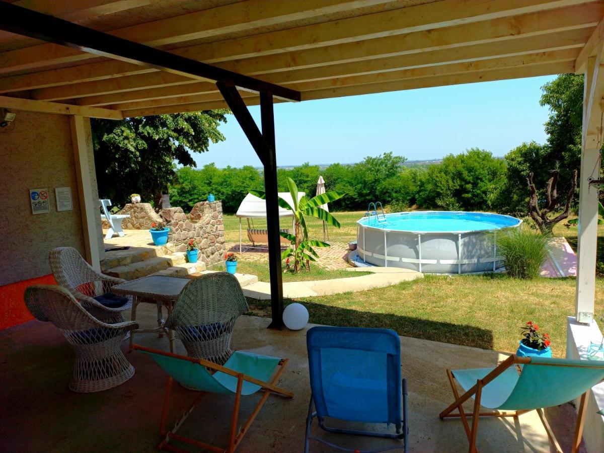 Honey Hill Apartment Fruska Gora Cerevic Esterno foto
